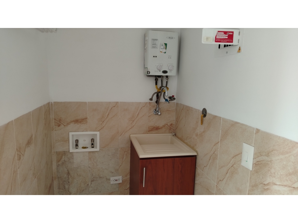 APARTAESTUDIO EN ARRIENDO EN EDIFICIO BELÉN LOS ALPES — foto 6