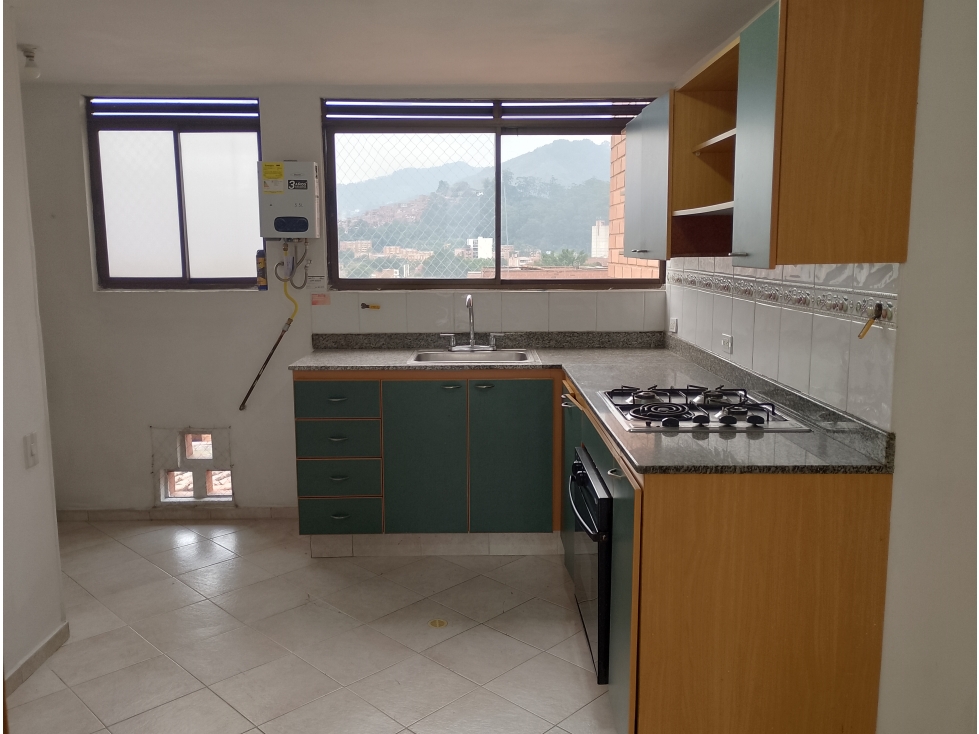 SE ARRIENDA APARTAMENTO PISO 10 CON PANORAMICA — foto 3