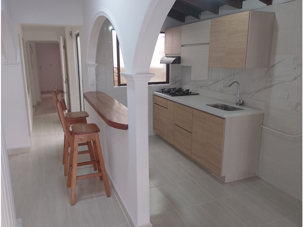 ARRIENDO APARTAMENTO REMODELADO DE 70 METROS 2 ALCOBAS — foto 3