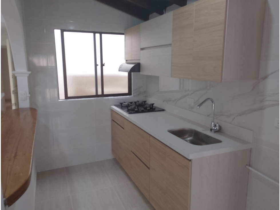 ARRIENDO APARTAMENTO REMODELADO DE 70 METROS 2 ALCOBAS — foto 2