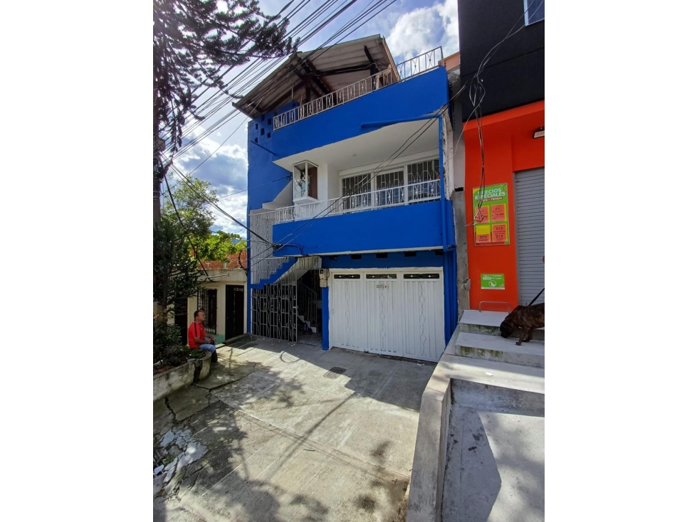 SE VENDE EDIFICIO SECTOR MANRIQUE ZONA CENTRAL