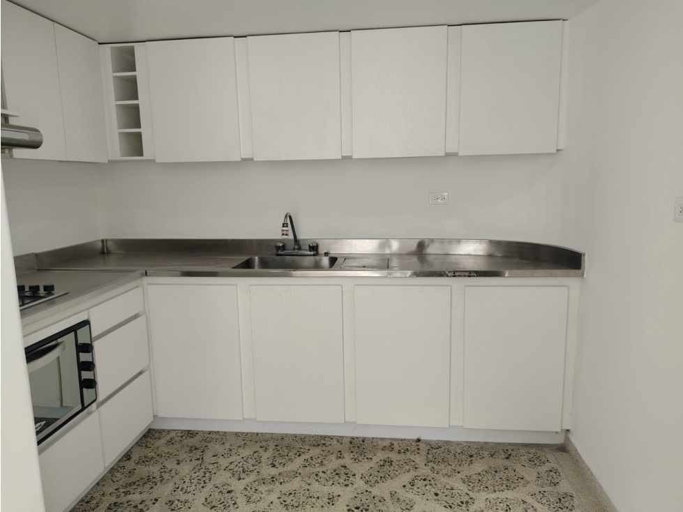 ARRIENDO APARTAMENTO DE 110 METROS CERCA A SANTA TERESITA — foto 2