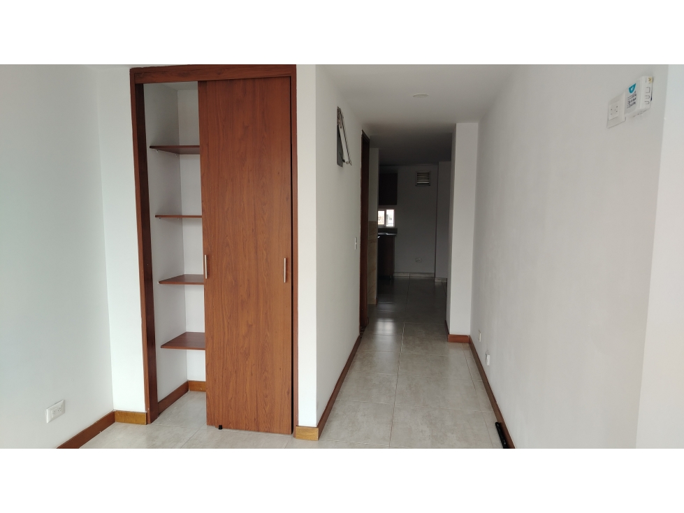 APARTAESTUDIO EN ARRIENDO EN EDIFICIO BELÉN LOS ALPES — foto 2