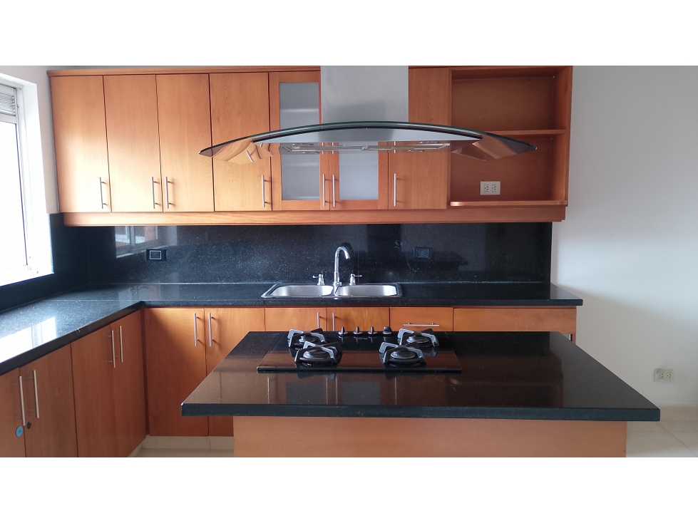 arriendo apartamento piso 11 de 200 metros moderno — foto 3