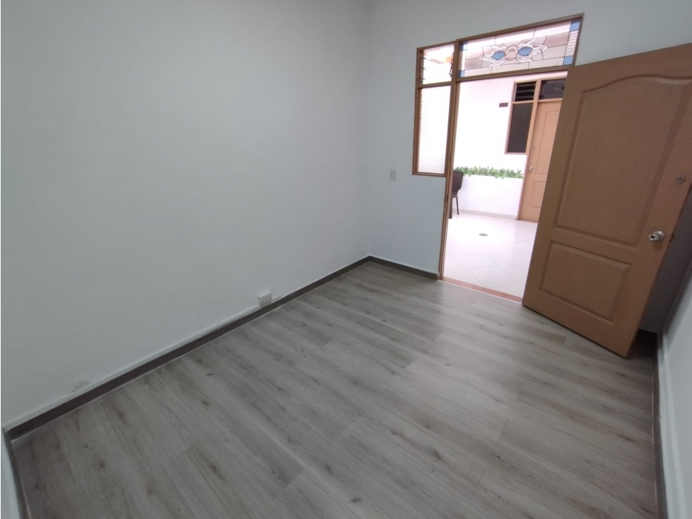 APARTAMENTO EN ARRIENDO SECTOR LAURELES — foto 2