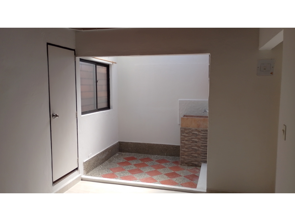 ARRIENDO APARTAMENTO REMODELADO DUPLEX — foto 2