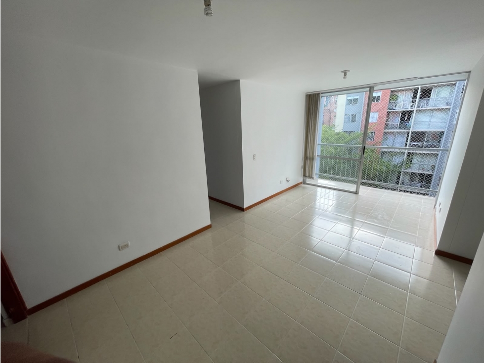 APARTAMENTO EN ARRIENDO SECTOR LA MOTA — foto 2