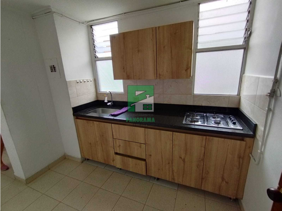 APARTAMENTO EN ARRIENDO SECTOR LA ALMERIA — foto 2