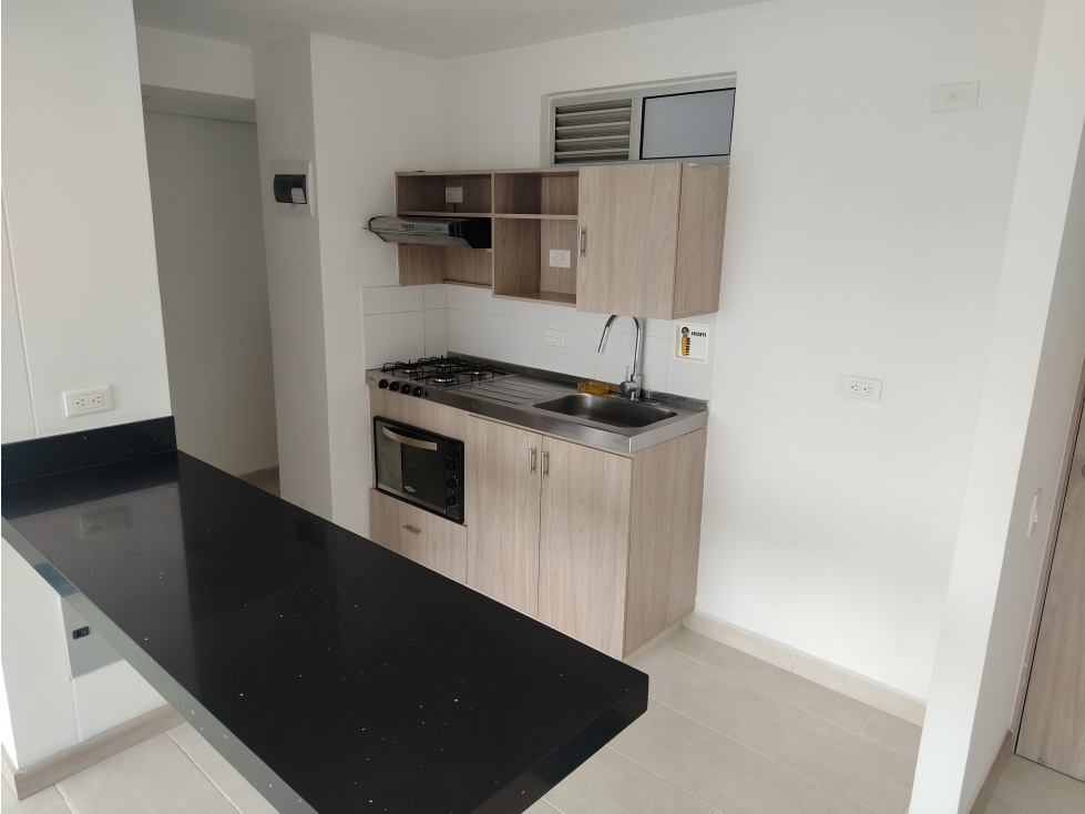 EXCELENTE APARTAMENTO EN ARRIENDO SECTOR CALASANZ — foto 3
