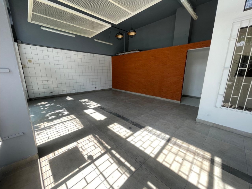 LOCAL EN ARRIENDO SECTOR ROSALES - 3