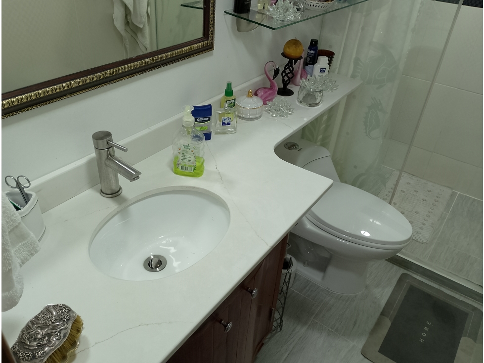 SE ARRIENDA APARTAMENTO DE TRES NIVELES DE 250 METROS — foto 2