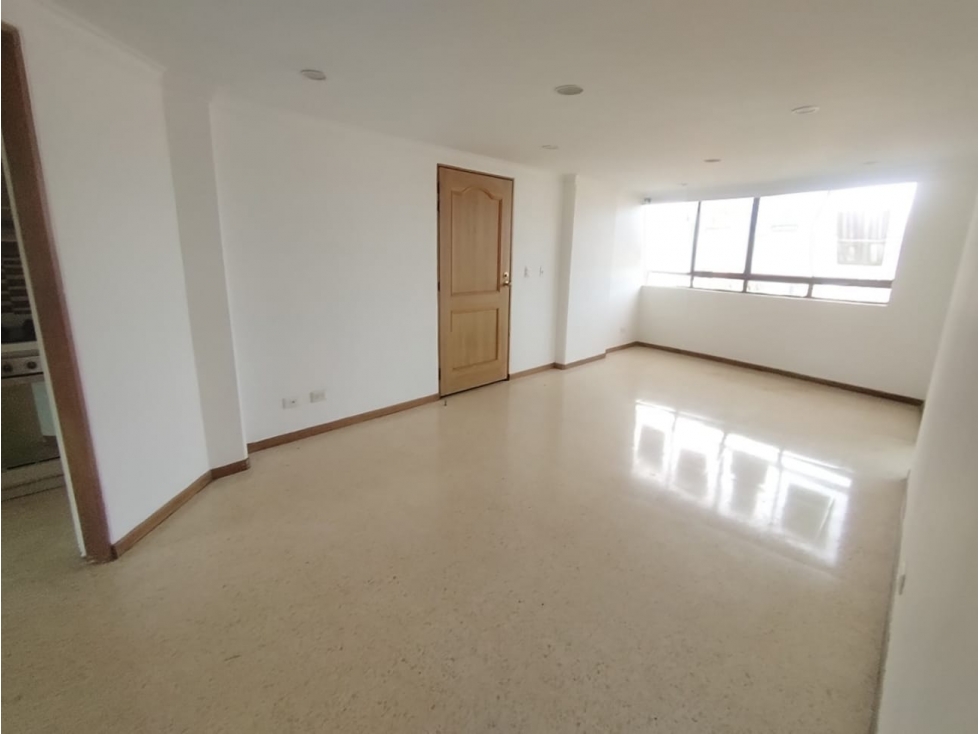 ARRIENDO APARTAMENTO PISO 15 DE 110 METROS CON VISTA PANORAMICA+ - 4