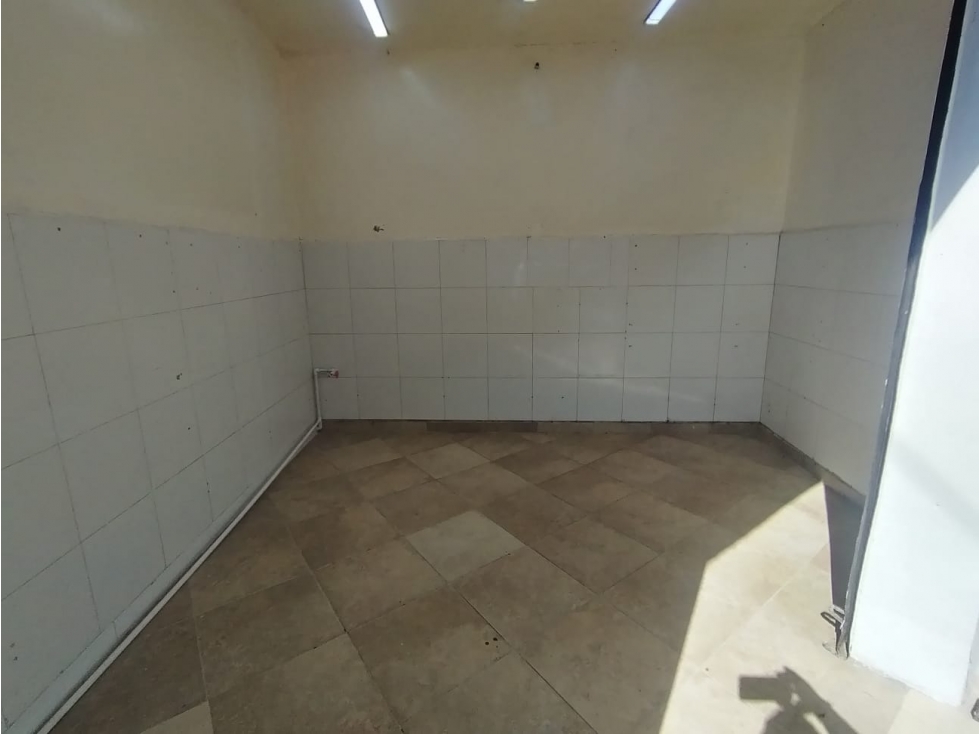 LOCAL COMERCIAL EN ARRIENDO BELÉN LA GLORIA - 4