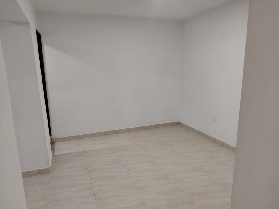 APARTAMENTO EN ARRIENDO SECTOR ARANJUEZ - 4