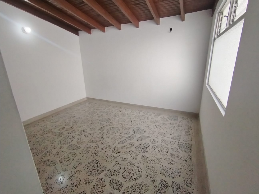 ARRIENDO APARTAMENTO DE 110 METROS CERCA A SANTA TERESITA — foto 4