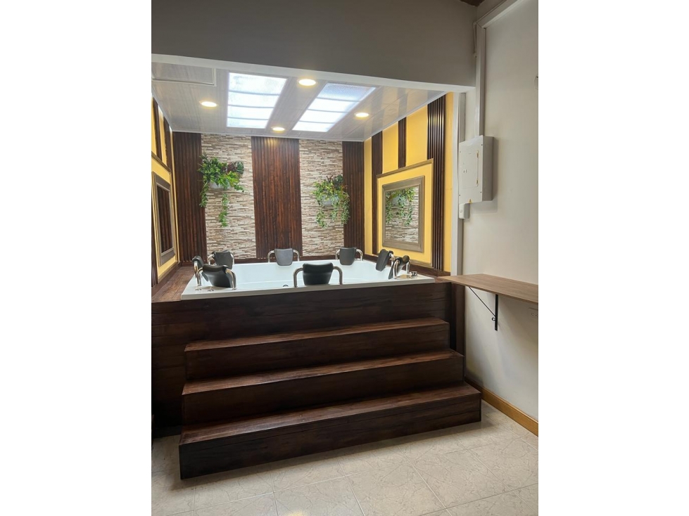 CASA COMERCIAL EN ARRIENDO SECTOR LA 70
