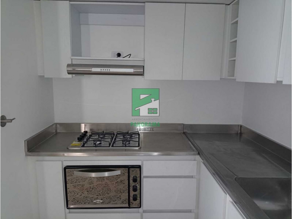 VENTA APARTAMENTO EN LAURELES CERC A SANTA TERESITA — foto 3