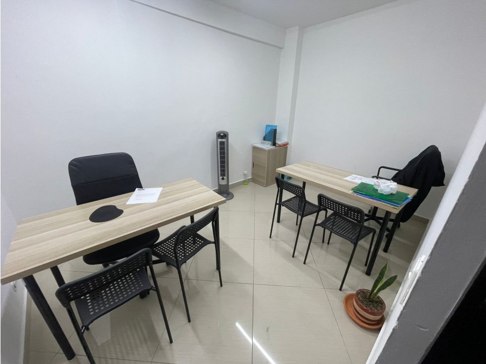 OFICINA EN ARRIENDO SECTOR LAURELES — foto 2