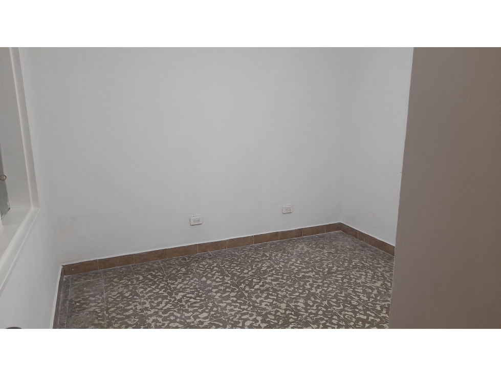 SE VENDE EDIFICIO SECTOR MANRIQUE ZONA CENTRAL — foto 6