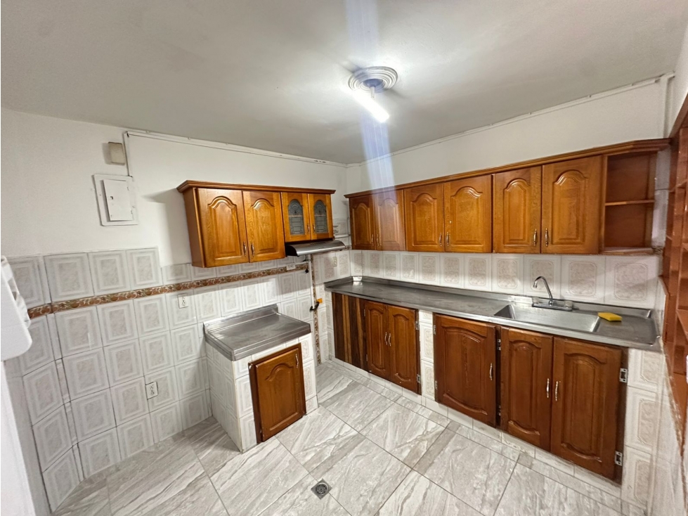 Casa primer piso Ubicada en belen Alameda