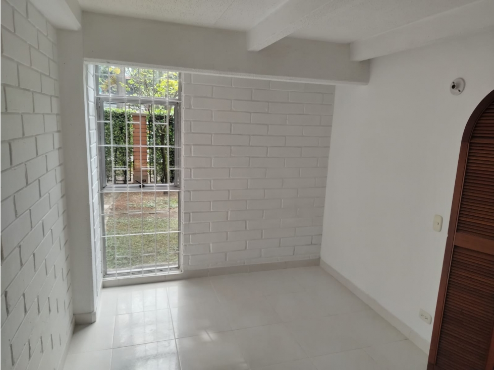 APARTAESTUDIO EN ARRIENDO SECTOR CALASANZ  UNIDAD CERRADA — foto 5