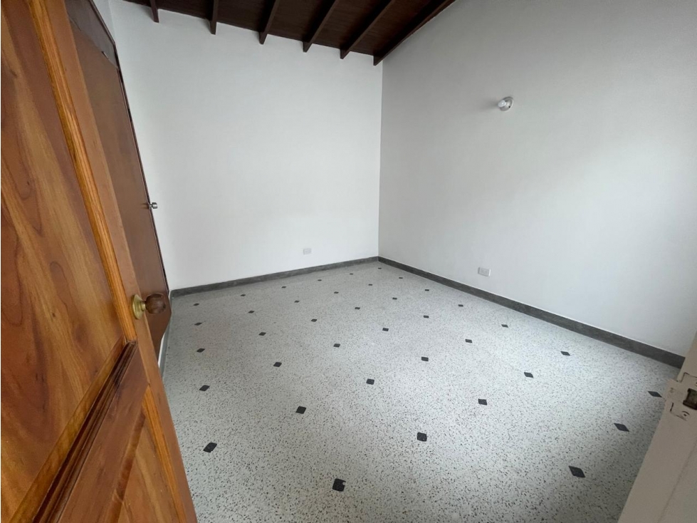 APARTAMENTO EN ARRIENDO SECTOR SIMON BOLIVAR — foto 5