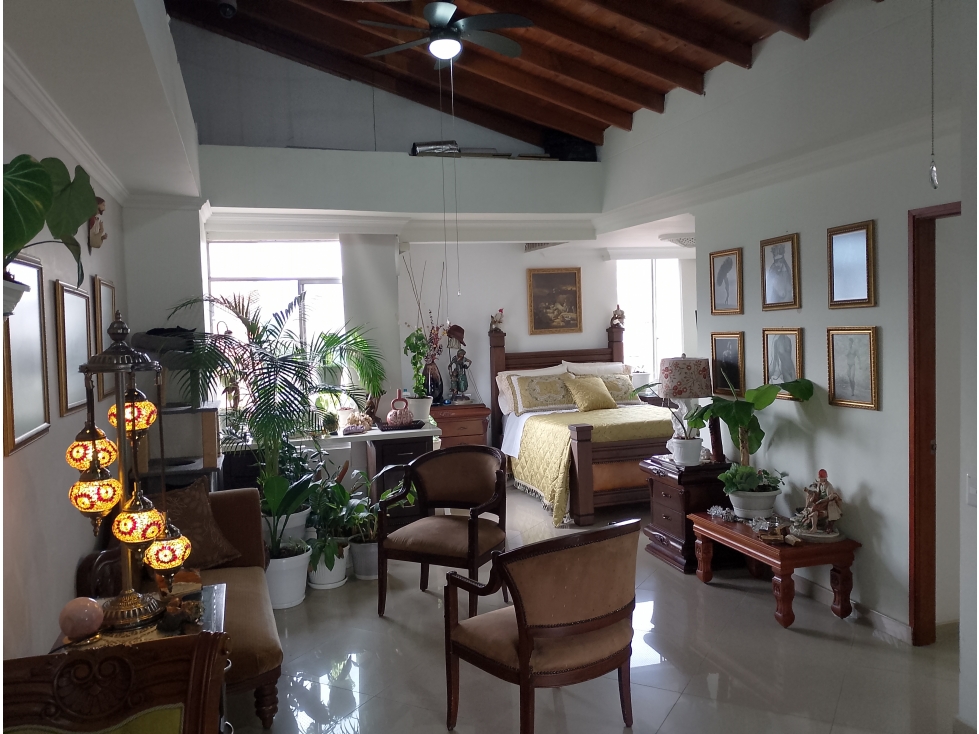 SE ARRIENDA APARTAMENTO DE TRES NIVELES DE 250 METROS — foto 3