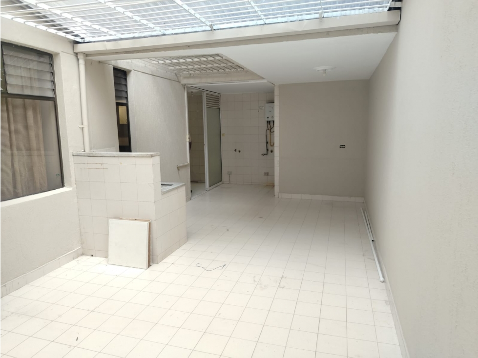 APARTAMENTO EN ARRIENDO SECTOR LAURELES — foto 4