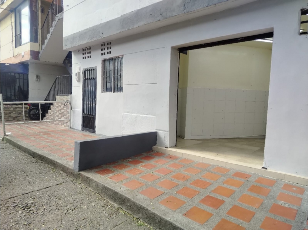 LOCAL COMERCIAL EN ARRIENDO BELÉN LA GLORIA - 1