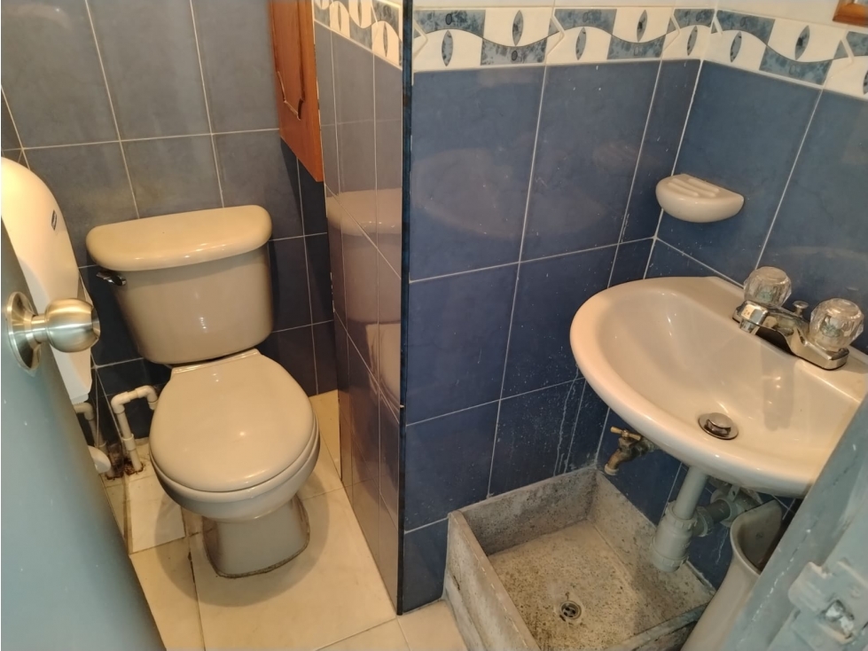 ARRIENDO LOCAL EN TORRES DEL RIO EN CONQUISTADORES — foto 5