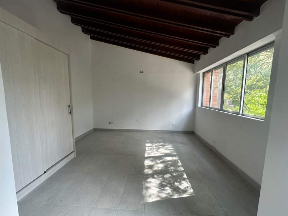 Aparta Estudio en arriendo sector Laureles Estadio — foto 4