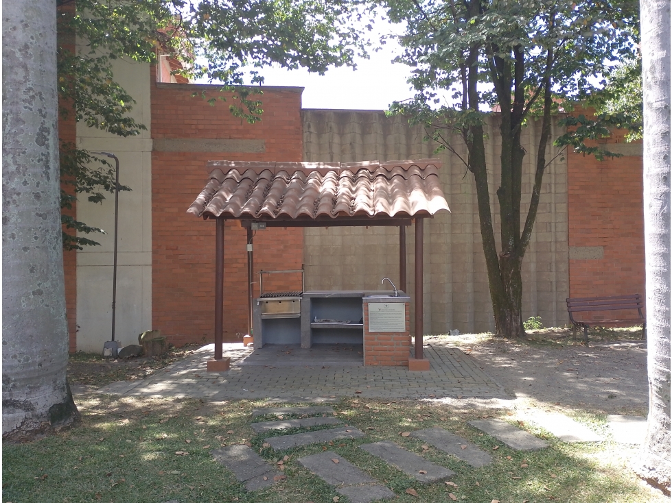 ARRIENDO APARTAMENTO EN UNIDAD RESIDENCIAL FAROLES — foto 4