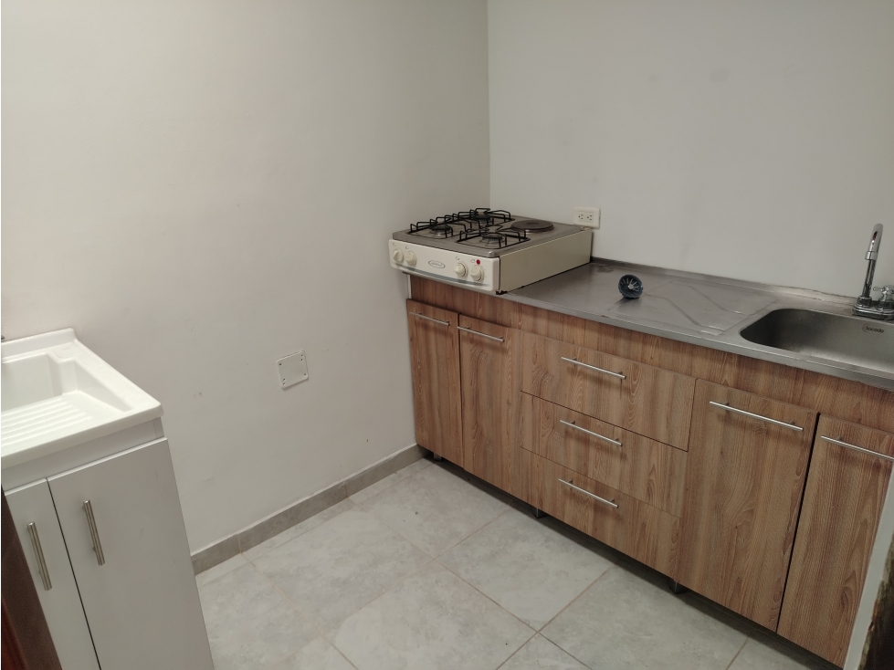 APARTAESTUDIO EN ARRIENDO SECTOR VENIDA 33 LAURELES — foto 4