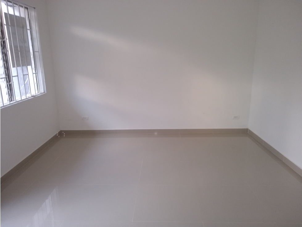 Apartamento en arriendo en San Javier Juan XXIII — foto 6