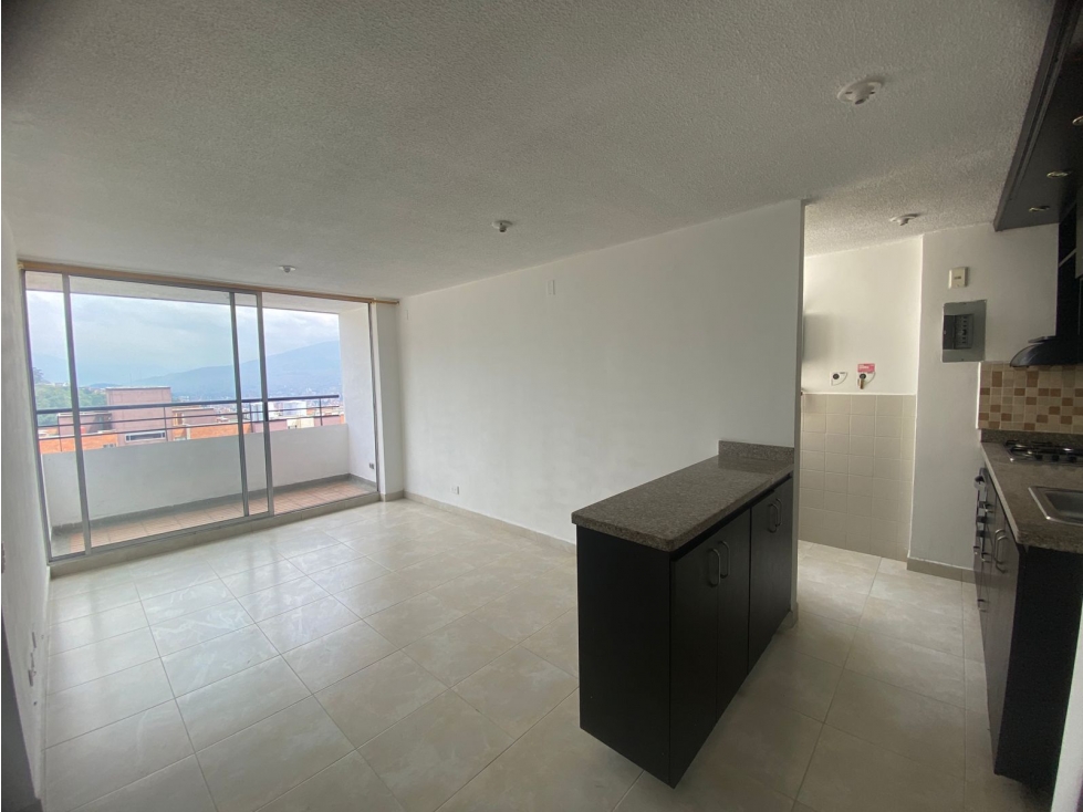 ARRIENDO APARTAMENTO SECTOR LOMA LOS BERNAL - 2