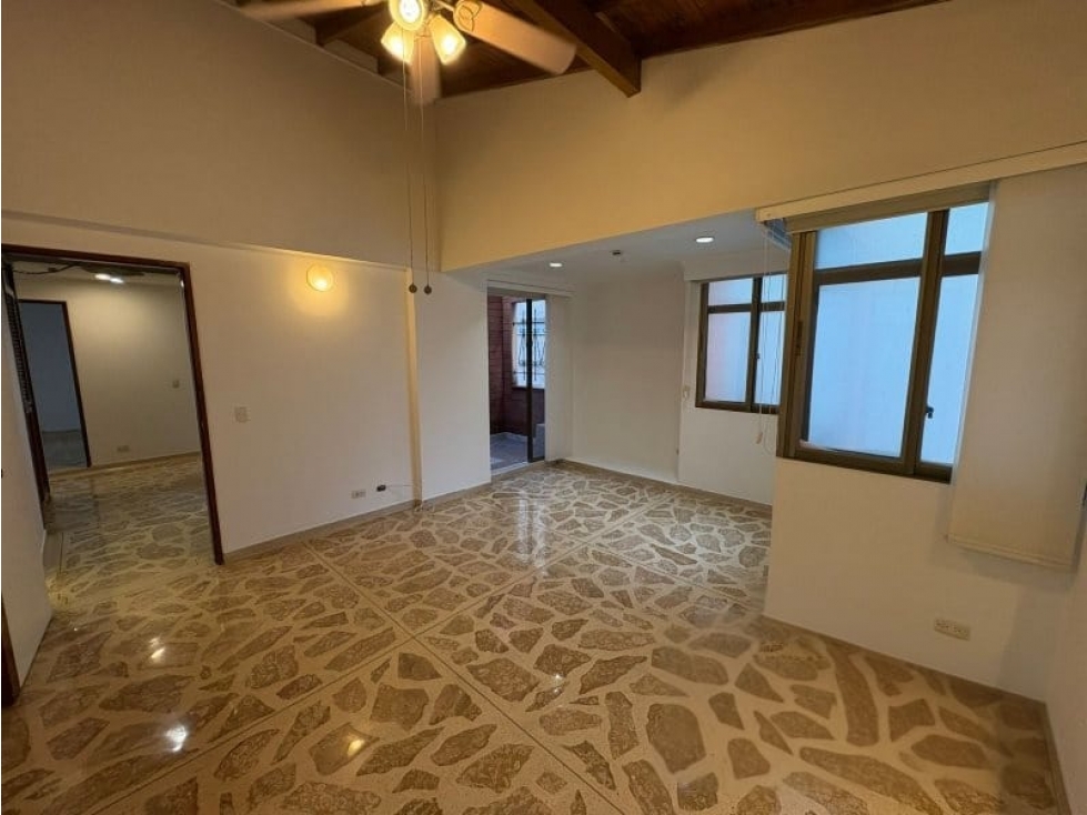 EXCELENTE APARTAMENTO EN ARRIENDO SECTOR LAURELES — foto 5
