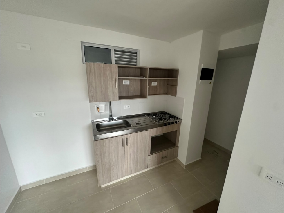 Apartamento para estremar en arriendo sector Calasanz — foto 2