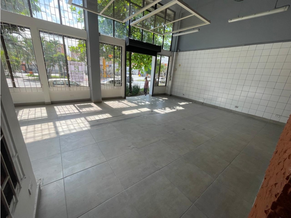 LOCAL EN ARRIENDO SECTOR ROSALES - 2