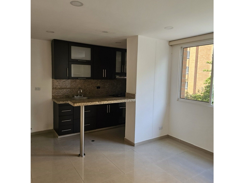 APARTAMENTO MODERNO EN ARRIENDO LAURELES — foto 5
