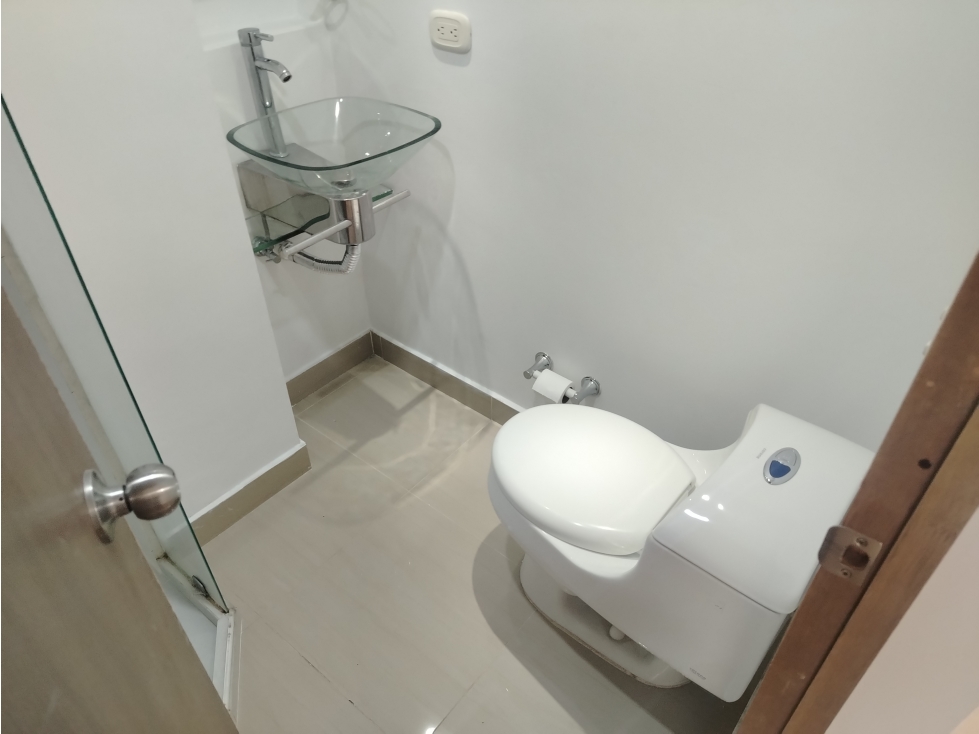 APARTAMENTO MODERNO EN ARRIENDO SECTOR LAURELES — foto 5