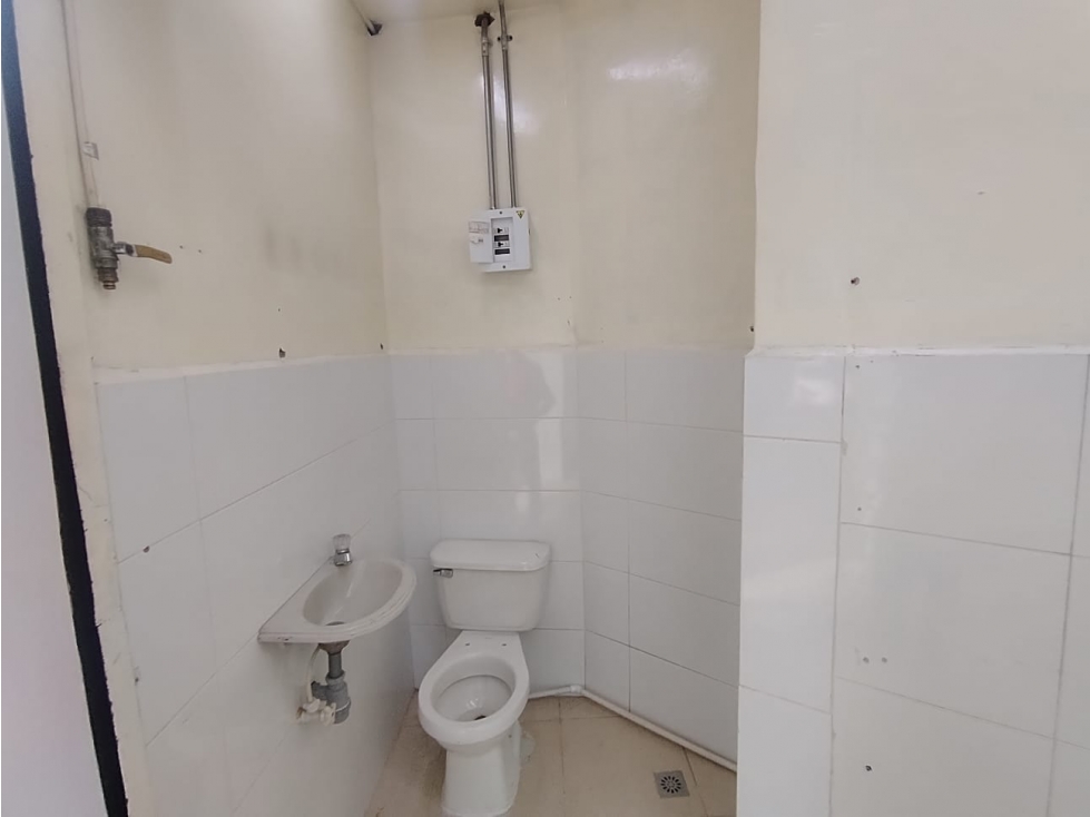 LOCAL COMERCIAL EN ARRIENDO BELÉN LA GLORIA - 6