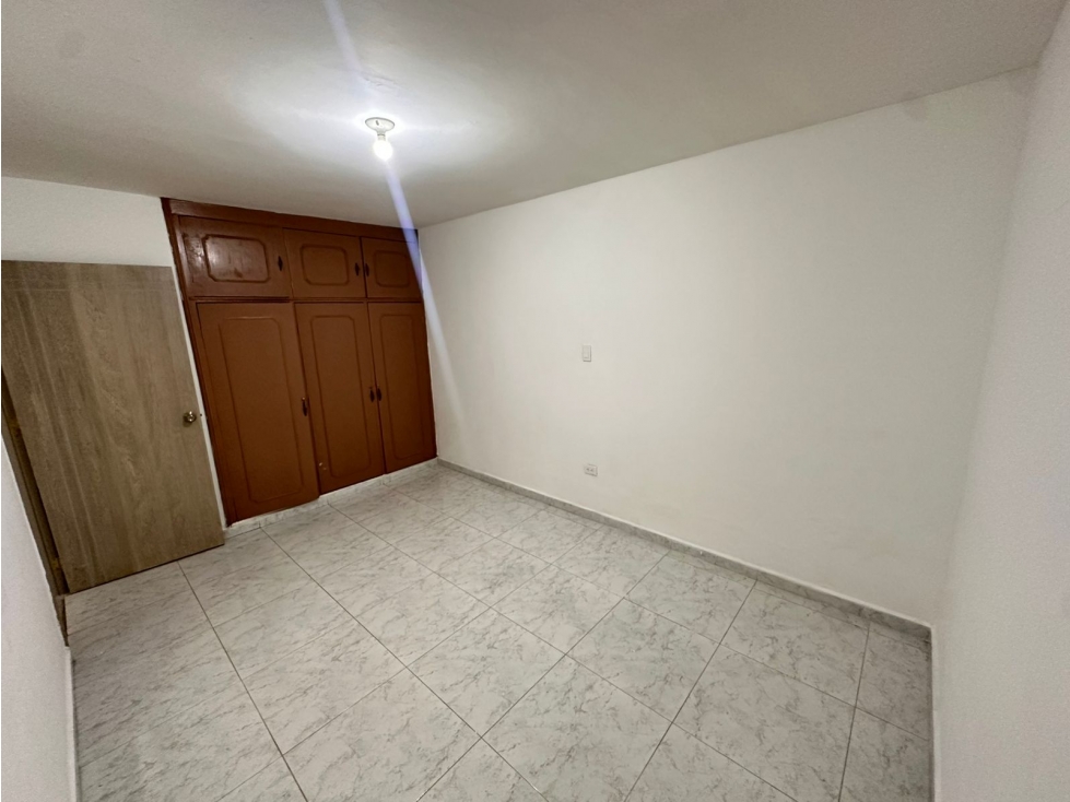 Casa primer piso Ubicada en belen Alameda — foto 6