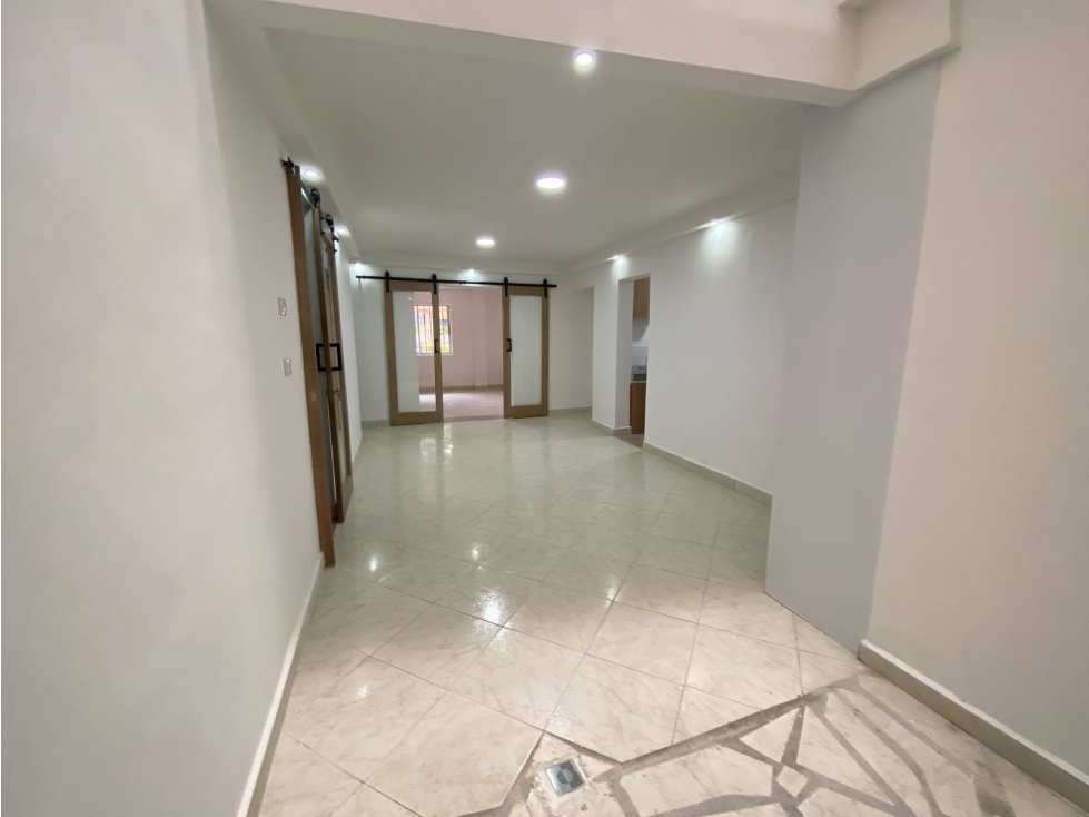 SE ARRIENDA CASA LA FLORESTA — foto 3