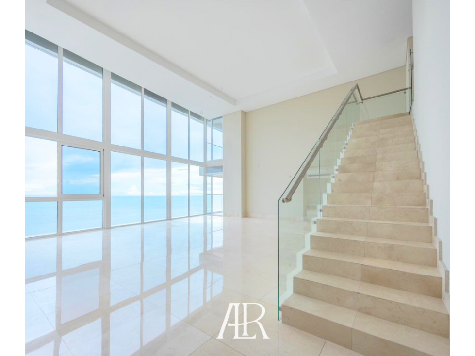 Vendo Penthouse con vista al mar en Coco del Mar, P.H. Windrose
