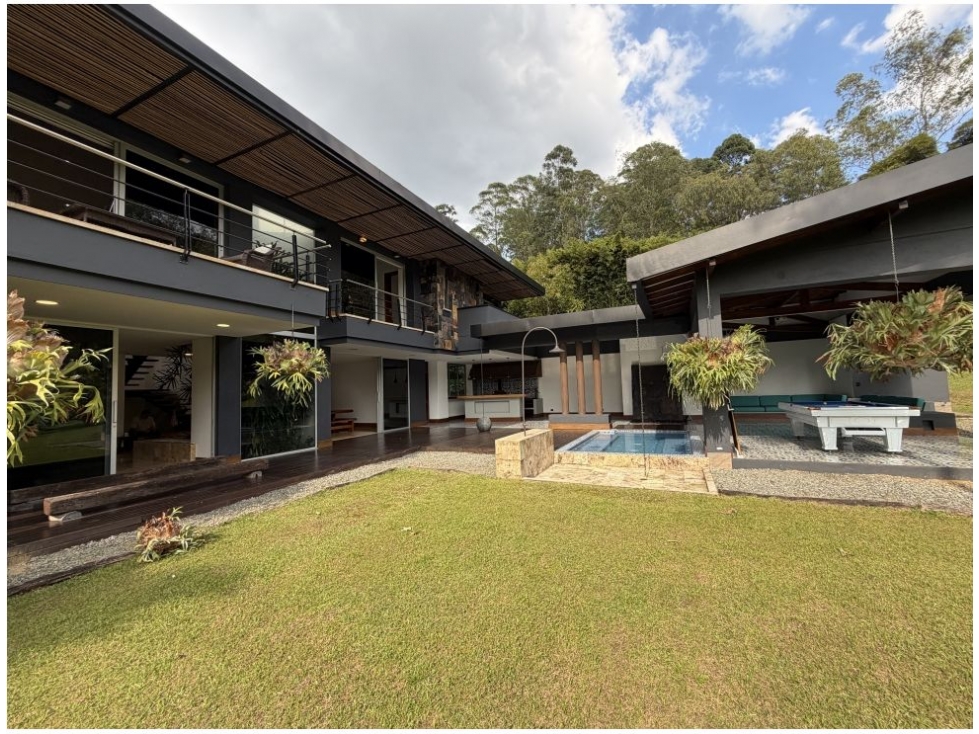 Casa en venta en Envigado, sector Loma Del Escobero — foto 4