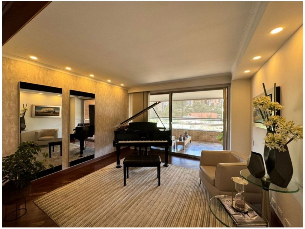 APARTAMENTO con ascensor directo sector las santas/apto por piso.