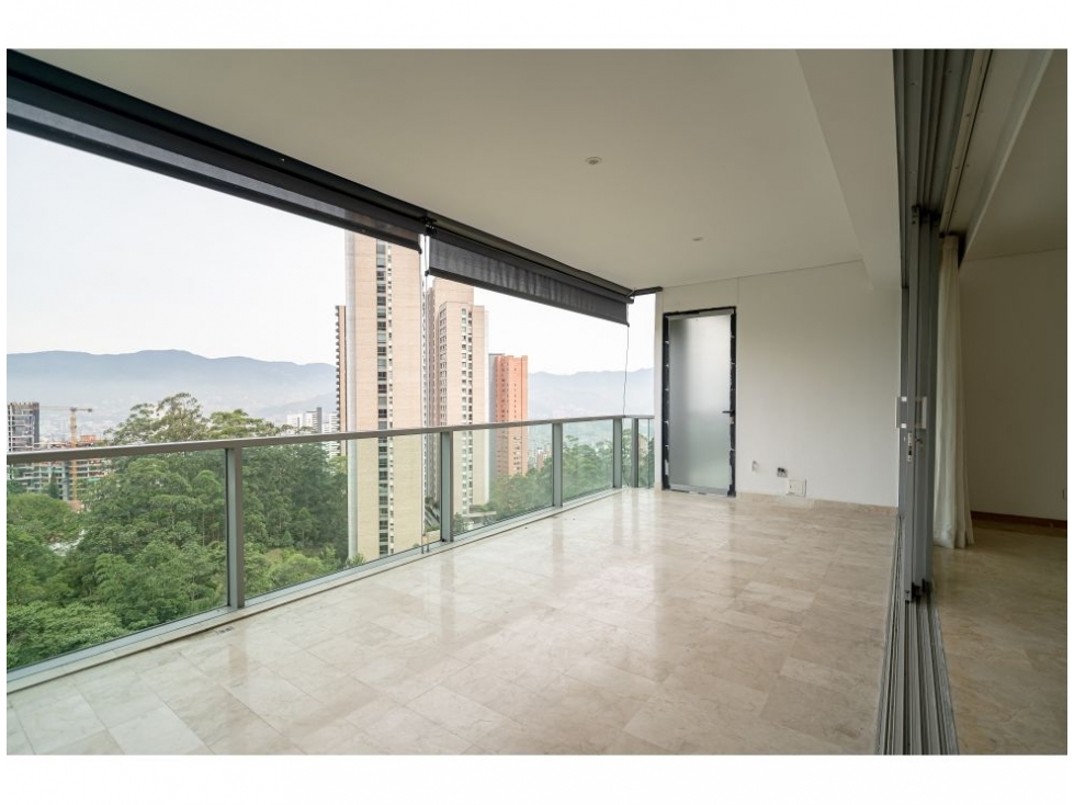 Apartamento en El Poblado, sector Los Balsos
