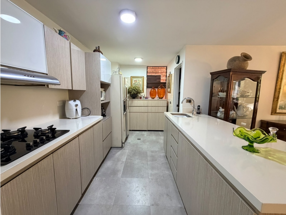Apartamento en venta sector Campestre, el Poblado