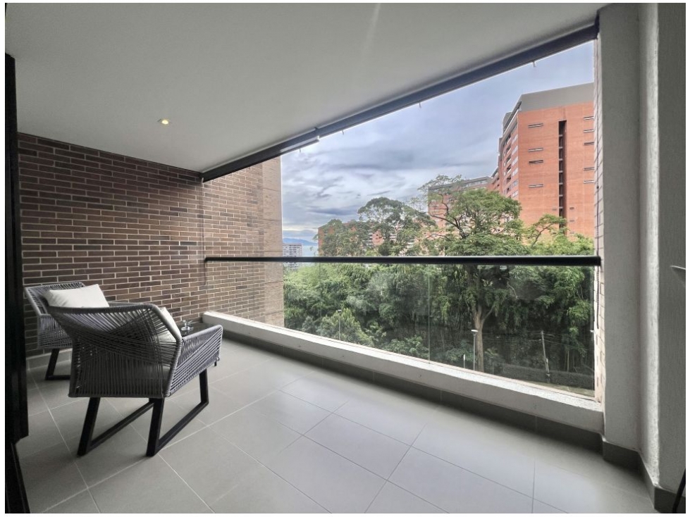 Apartamento recién reformado en Envigado, sector Loma de las Brujas — foto 2