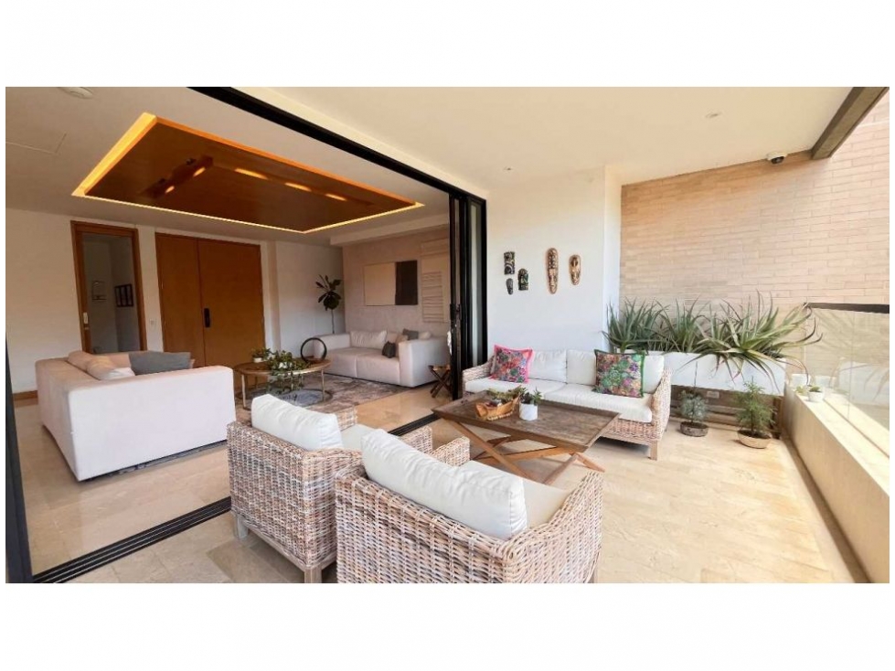 Apartamento en el Poblado, sector La Calera — foto 2
